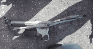 silniczek wyieraczek przód bmw e 46