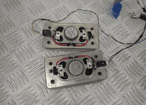 GŁOŚNIKI PODSUFITOWE ISUZU D-MAX 8982545120 2