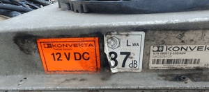 Chłodnia agregat kompresor sterownik rurki instalacja Konvekta K2515 27