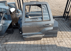 drzwi lewe tył jeep cherokee wj
