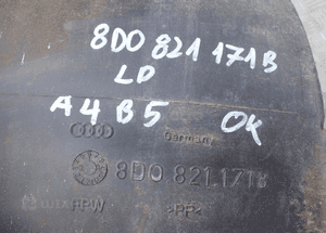 Nadkole lewy przód audi A4 B5 8D0821171B  radom 2
