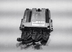 Komputer sterownik silnika renault clio iv 1.5 dci 237102747R 0281019148 2