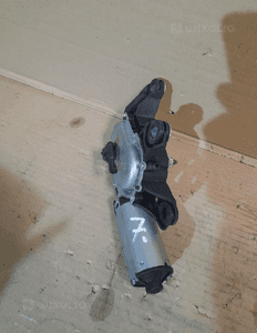 Audi A3 Silnik wycieraczek Silnik wycieraczek przód 1