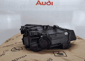 Reflektor lampa audi Q2 81A oryginał oe 4