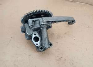 Pompa oleju VW Touareg 2.5 TDI 070115105A 070115153 5