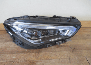 Lampa przód przednia prawa mercedes cla W118 X118 C118 full led 2019- 3