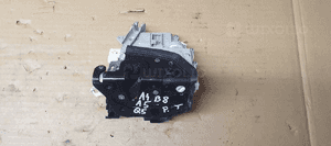 Zamek prawy tył tylny prawy Audi A4 B8 8K0839016C 2