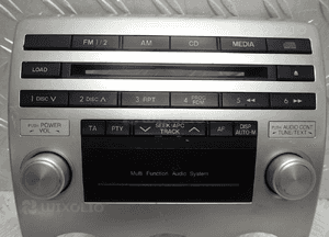 Panel obudowa radia mazda 5 2