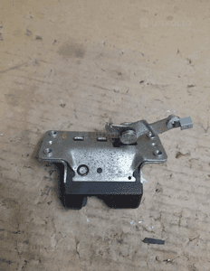 Zamek klapy tył opel meriva a nr 90563999 1