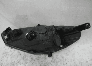 Ford fiesta MK8 zwykła lampa przednia prawa 4