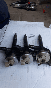 Mazda 6 MPV 2.0 citd 02-06  Wtryskiwacz  wtryski wtrysk paliwa RF5C 3