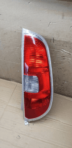 Lampa prawy tył tylna prawa Skoda Roomster 5J7945096 5J7945112 4