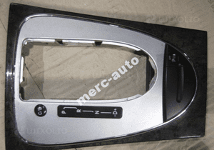 MERCEDES E 211 CLS 219 panel skrzyni dekor 2