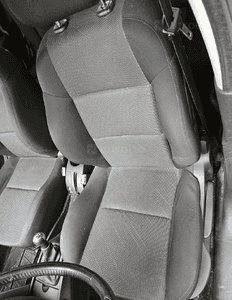 Peugeot 207  fotel przód przedni prawy 3