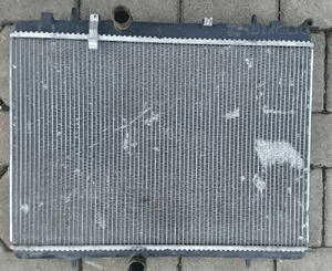 Citroen C4 Picasso I 1.6 2.0 HDI chłodnica wody 1
