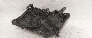 Przod przednia lampa prawa toyota avensis T25 4