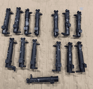 MERCEDES E 211 CLS 219 spryskiwacz lampy xenon lewy prawy klapka 1