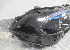 Lampa przednia przód prawa mercedes eqb full led A2439069000 3