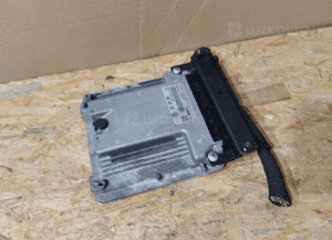 Sterownik silnika komputer vw golf passat B6 2.0 tdi 03L907309 0281015029 4