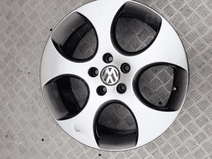 Felga aluminiowa golf gti 7,5JX18 et 51 5X112 dostępne 2 sztuki 2