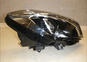 Mercedes cla W117 117 lift lampa prawy przód led 5 pin eu oryginał 4