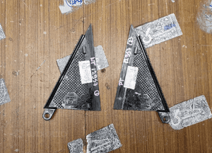 Oslona 8E5853273C 8E5853274C Oslony Trojkat Dekor Szyby Drzwi Tyl Tylne Audi A4 B6 B7 Sedan Kombi 11