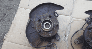 Mazda mpv 99-06 Zwrotnica piasta lewa prawa przód 2