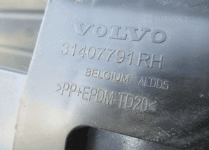 Belka zderzaka tył tylna volvo XC90 ii 2 2014- 7