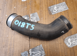 Rura Przewód Waz Intercooler Turbiny Turbo 2.0 TDI VW Transporter T5 Lift Caravella Multivan 1