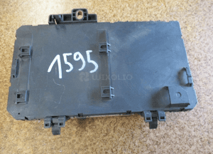 SKRZYNKA BEZPIECZNIKÓW BSI ASTRA H III 13222173 2