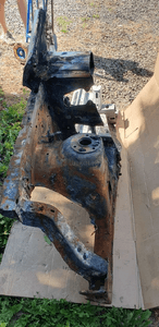 Podłużnica prawa przednia prawy przód ćwiartka Mercedes GL X166 W166 4