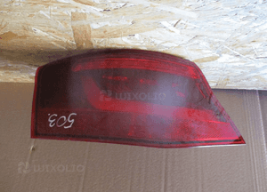 Lampa lewa tył tylna w błotnik audi A3 8V 8V3945095B 2