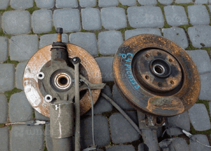 Citroen C4 Picasso 1.6 HDI zwrotnica przod P/L 08 1