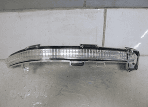 Audi Q4 vw ID.4 skoda enyaq iv kierunkowskaz boczny lusterka prawy 2