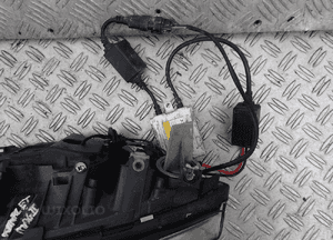 Lampy przednie xenon prawa lewa skoda fabia i radom 4