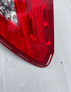 Lampa tylna prawa mercedes W204 c klasa coupe 2011-2014 rok A2049060503 4