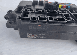 MITSUBISHI OUTLANDER III MODUŁ SKRZYNKA BEZPIECZNIKÓW 8637A862 2