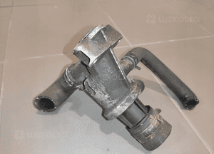 Jeep cherokee liberty kk 2.8 crd termostat obudowa termostatu oryginał 8