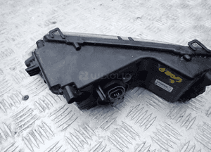 Lewy halogen  vw tiguan 5NA 5NA941699B radom 3