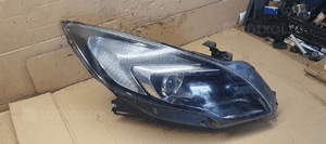 Lampa prawy przód przednia prawa Opel Zafira C UK 13399863 4