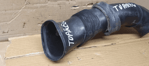 Rura dolot powietrza VW Touareg 3.0 TDI 7L6129752B 7L6129609C 3