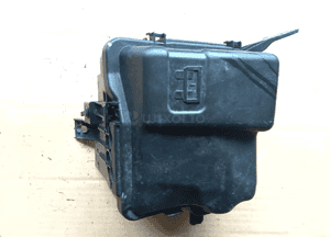 Peugeot 207 obudowa skrzynka bezpiecznikow 1