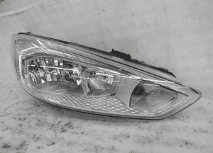 Ford focus MK3 lift zwykła idealna lampa przednia prawa 1