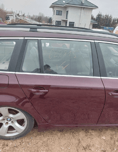 Drzwi prawy tył bmw E60 E61 barberarot A39/3 w kolor bez malowania 1