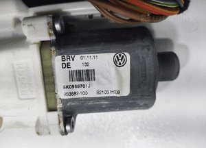SILNICZEK SZYBY DRZWI LEWY PRZÓD MODUŁ VOLKSWAGEN GOLF VI 5K0959701J 08-12 5