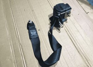 Pas bezpieczeństwa tylny prawy BTR5779 LAND ROVER DEFENDER 110 1994-2006 2
