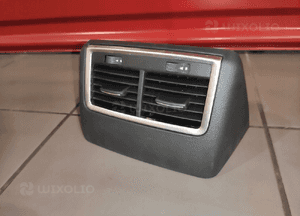 Audi Q7 4L lift osłona tylnej kratki kratka nawiewu tył tylna kpl oryginał 2