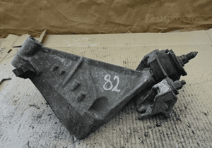 Łapa poducha skrzyni renault kango clio 7700788318 1