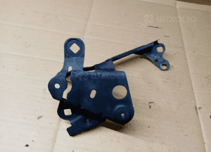 Mocowanie błotnika uchwyt lewy przód BMW M5 G30 F90 7349617 2