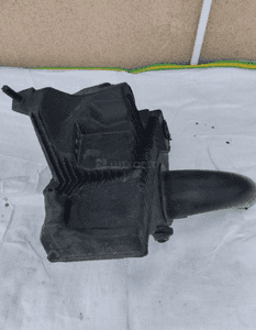 Obudowa filtra powietrza renault clio iii modus 3 1.4 16V 8200398989 4